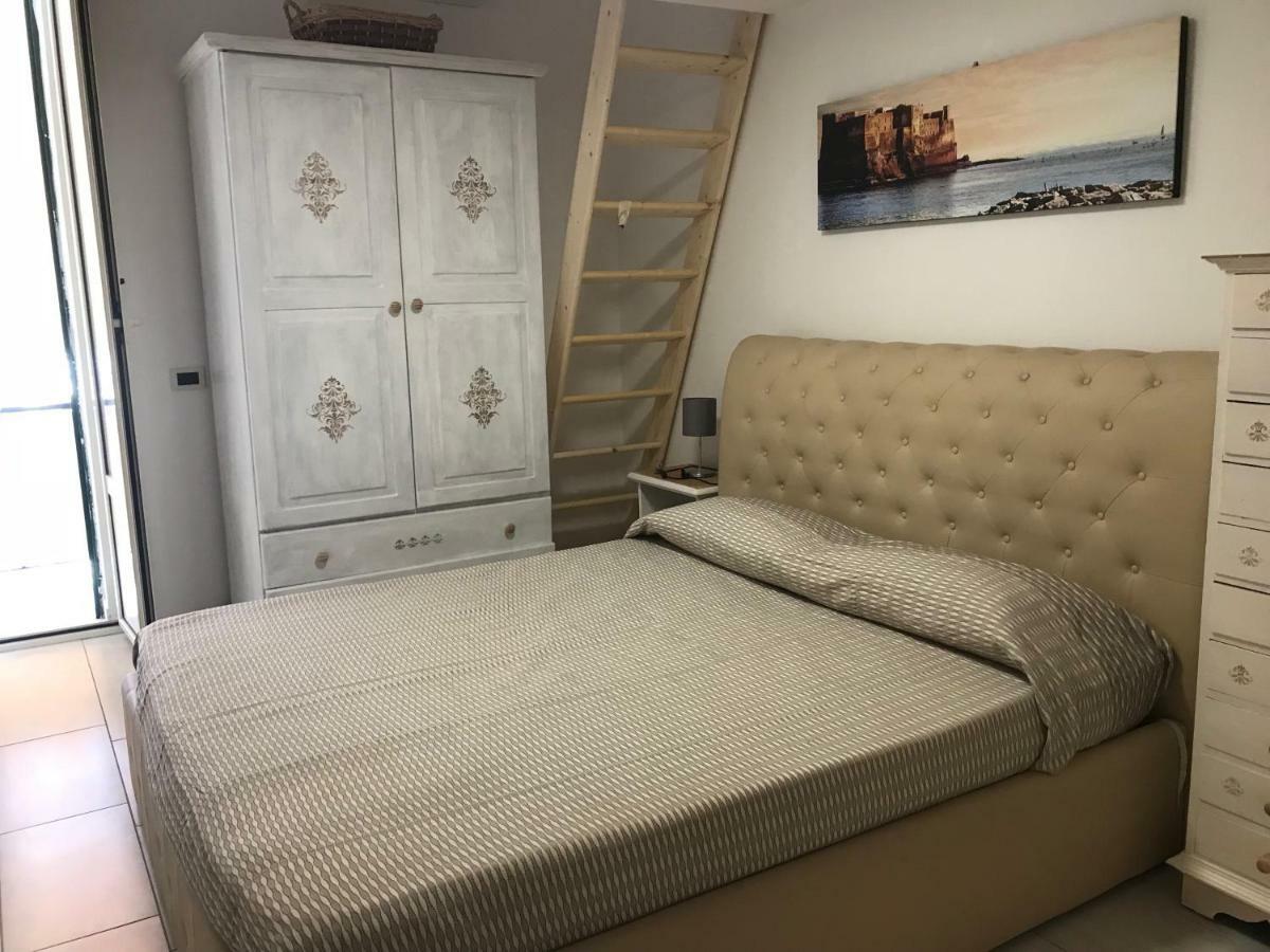 La Casa Di Hoby Daire Napoli Dış mekan fotoğraf